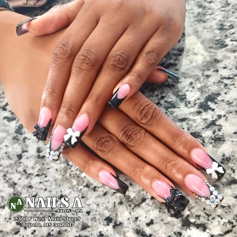 NAILS A — Nail salon in Tupelo